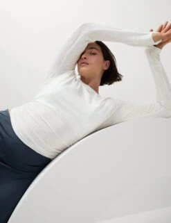 Merinotec Crew Neck Walking Top - Ivory -The Sports Edit Store goodmove merinotec crew neck walking top ivory 5939a 6