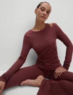 Rib Cold Shoulder Fitted Yoga Top - Dark Taupe -The Sports Edit Store goodmove rib cold shoulder fitted yoga top dark taupe 6169 4