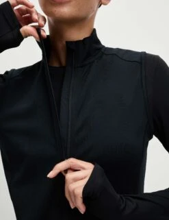 Ultraheat Zip Up Running Gilet - Black -The Sports Edit Store goodmove ultraheat zip up running gilet black 6184 3