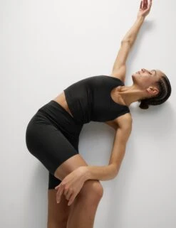 V-Neck Padded Fitted Yoga Crop Vest Top - Black -The Sports Edit Store goodmove v neck padded fitted yoga crop vest top black 6383 4