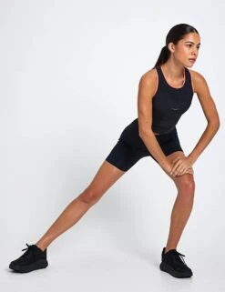 Hoka Novafly 6" Knit Short - Black 9 Hoka Novafly 6" Knit Short - Black -The Sports Edit Store hoka Novafly 6 Knit Short Black 1151088 BLK S0003