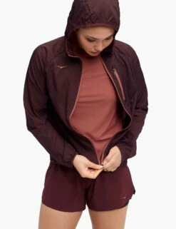 Hoka Skyflow Jacket - Black Cherry -The Sports Edit Store hoka skyflow jacket black cherry 1141671 bkc 4