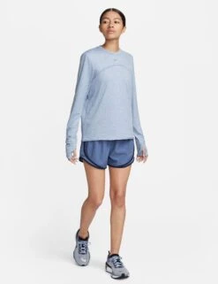 Nike Dri-FIT Swift Element UV Crew Neck Top - Light Armory Blue/Reflective Silver 17 Nike Dri-FIT Swift Element UV Crew Neck Top - Light Armory Blue/Reflective Silver -The Sports Edit Store nike dri fit swift element uv crew neck top blue silver fb4297 440 4