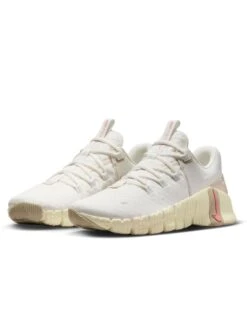 Nike Free Metcon 5 Training Shoes - Sail/Sanddrift/Coconut Milk -The Sports Edit Store nike free metcon 5 shoes sail sanddrift milk dv3950 100 4