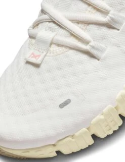 Nike Free Metcon 5 Training Shoes - Sail/Sanddrift/Coconut Milk -The Sports Edit Store nike free metcon 5 shoes sail sanddrift milk dv3950 100 7