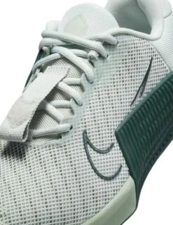 Nike Metcon 9 Training Shoes - Light Silver/Vintage Green/Jade Horizon -The Sports Edit Store nike metcon 9 shoes silver green jade dz2537 005 7