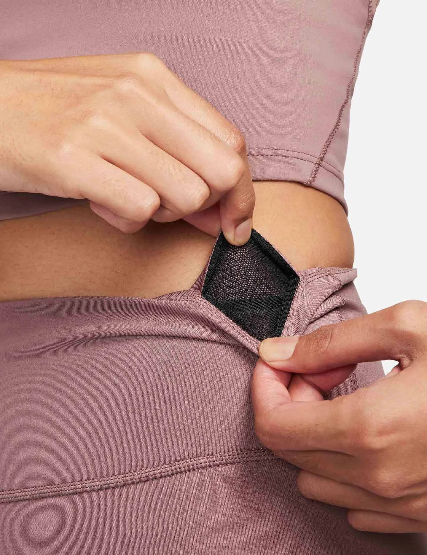 Nike One Mid-Rise Training Leggings - Smokey Mauve/Black 4 Nike One Mid-Rise Training Leggings - Smokey Mauve/Black - Image 3