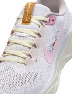Nike Pegasus 41 Shoes - White/Pink Foam/Sail/Football Grey -The Sports Edit Store nike pegasus 41 shoes white pink sail grey ib8882 161 7