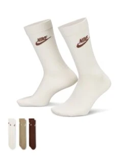 Nike Sportswear Everyday Essential Crew Socks - 3-Pair Pack (White/Brown) -The Sports Edit Store nike sportswear everyday essential crew socks 3 pairs white brown dx5025 904 4