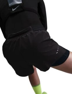 Nike Swift Dri-FIT Mid-Rise 2-in-1 Running Shorts - Black/Reflective Silver -The Sports Edit Store nike swift dri fit mid rise 2 in 1 running shorts black silver hj5376 010 3