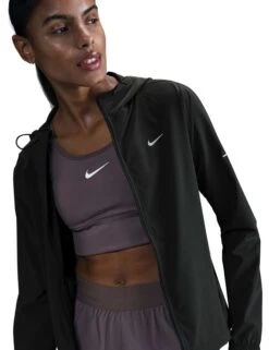 Nike Swift Repel Packable Running Jacket - Black/Reflective Silver -The Sports Edit Store nike swift repel packable running jacket black silver hq0650 010 4