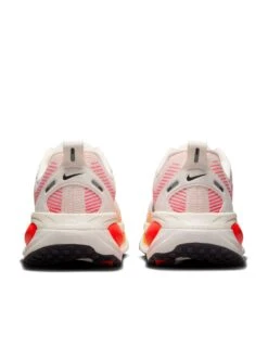 Nike Vomero 18 Running Shoes - Sail/Bright Crimson/Laser Orange/Black 12 Nike Vomero 18 Running Shoes - Sail/Bright Crimson/Laser Orange/Black -The Sports Edit Store nike vomero 18 running shoes sail crimson orange black hm6804 100 3