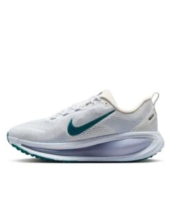 Nike Vomero 18 Running Shoes - Summit White/Blue Tint/Geode Teal -The Sports Edit Store nike vomero 18 running shoes white blue teal hm6804 103 6