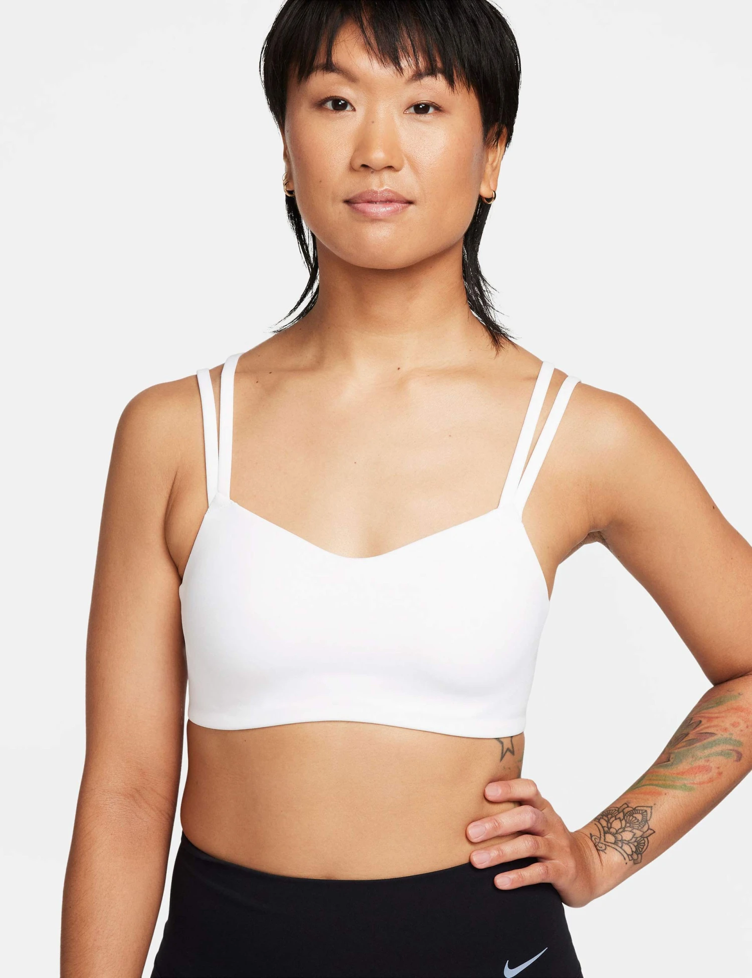 Nike Zenvy Strappy Sports Bra - White 3 Nike Zenvy Strappy Sports Bra - White