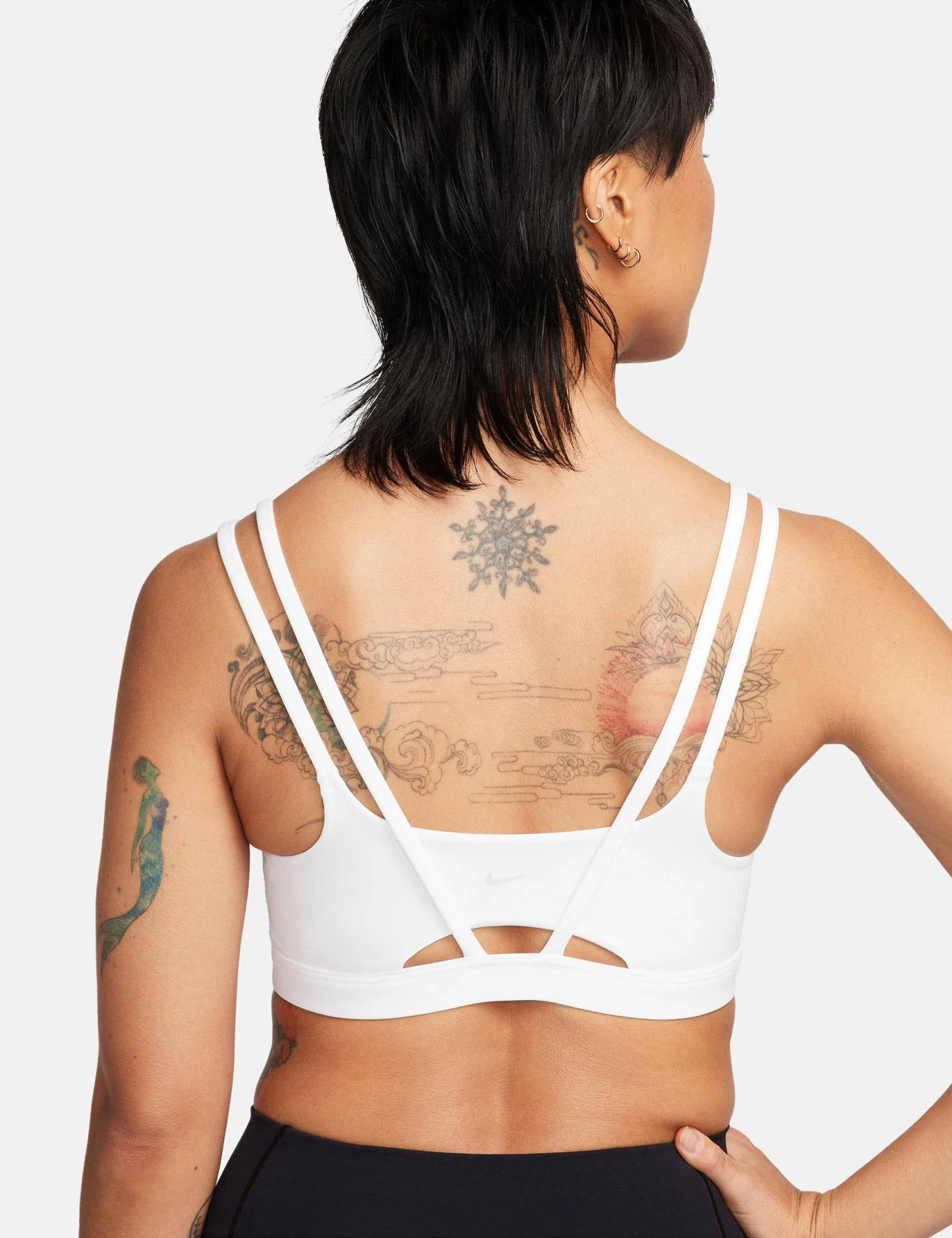 Nike Zenvy Strappy Sports Bra - White 4 Nike Zenvy Strappy Sports Bra - White - Image 2