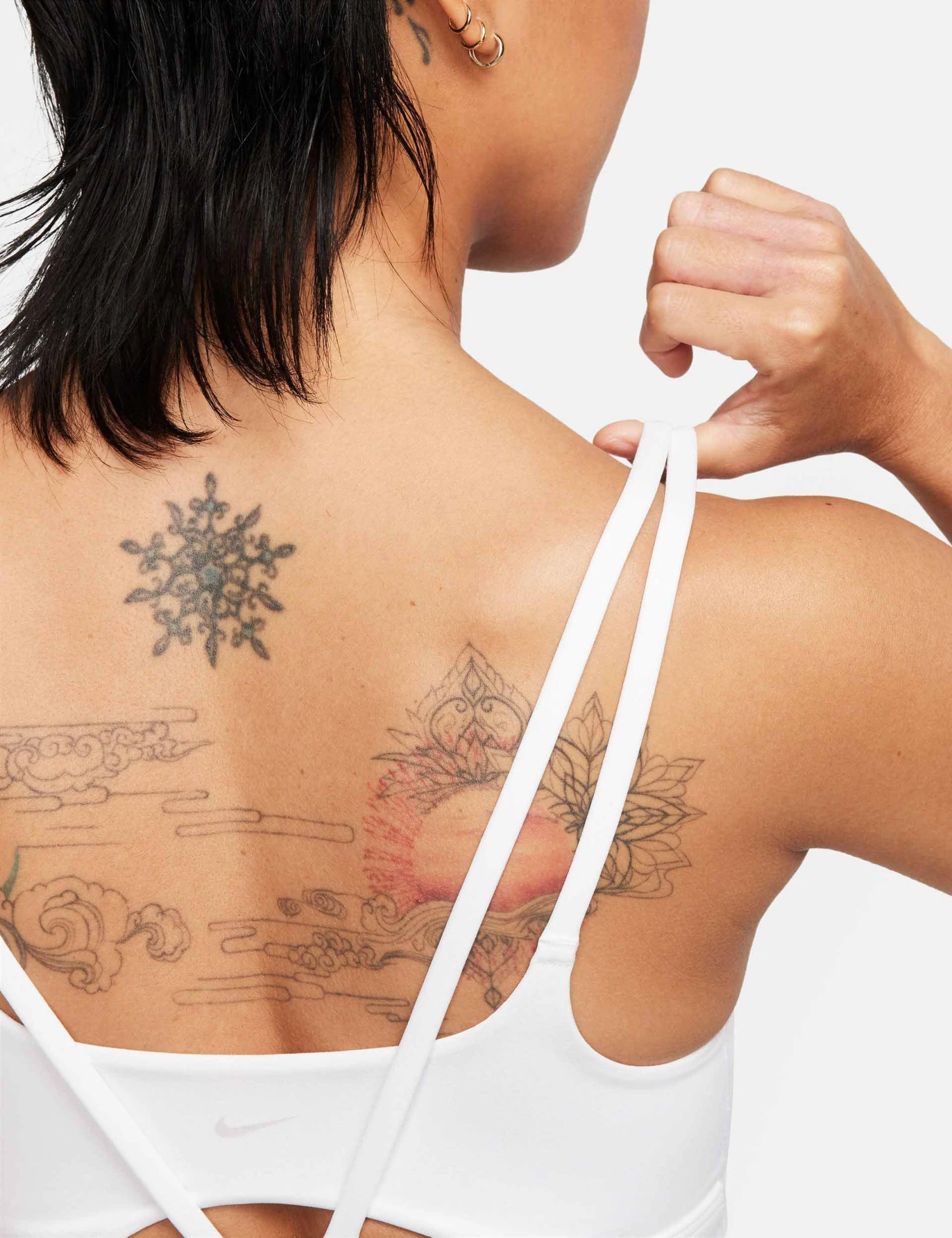 Nike Zenvy Strappy Sports Bra - White 6 Nike Zenvy Strappy Sports Bra - White - Image 4