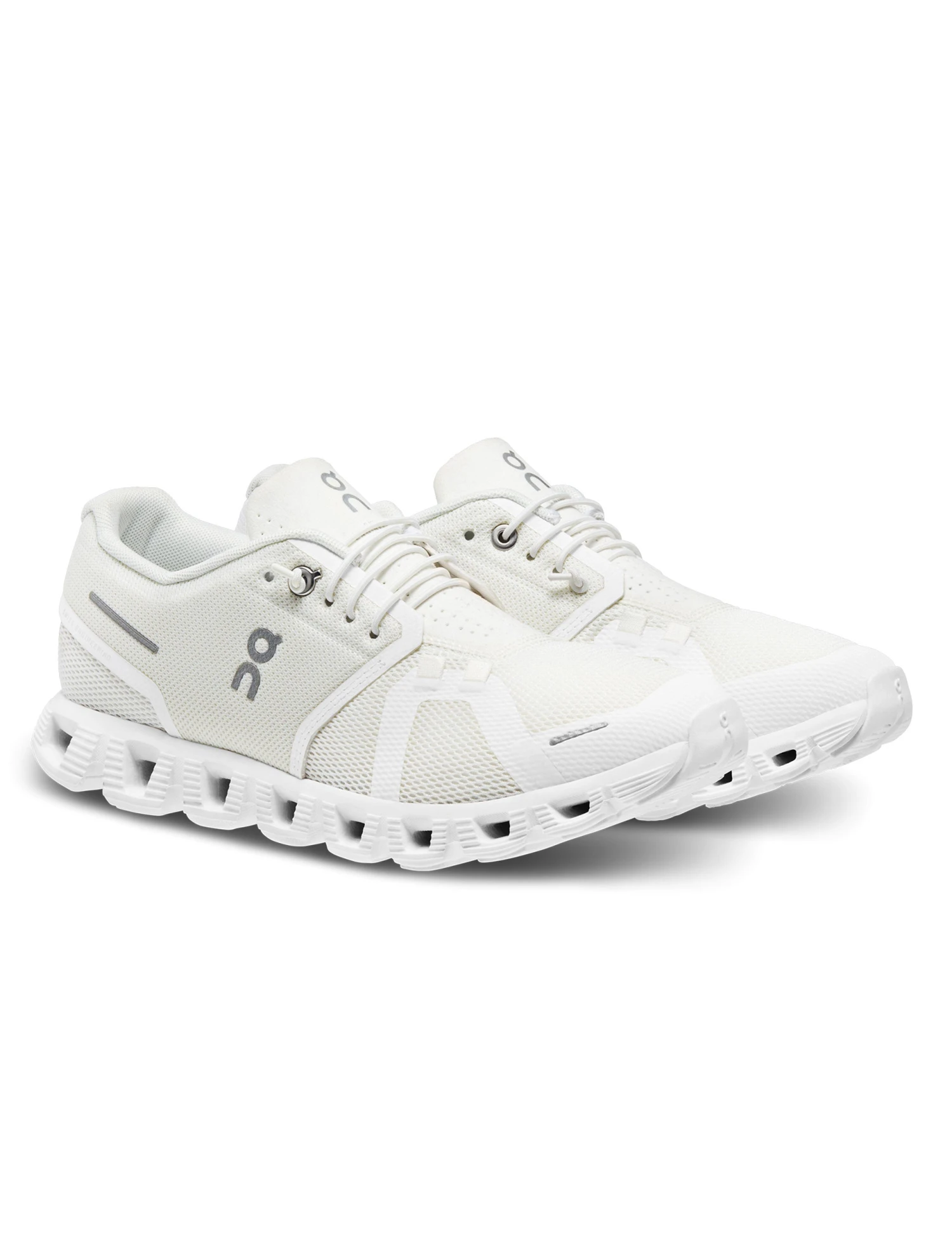On Running Cloud 5 Undyed - White/White 6 On Running Cloud 5 Undyed - White/White - Image 4