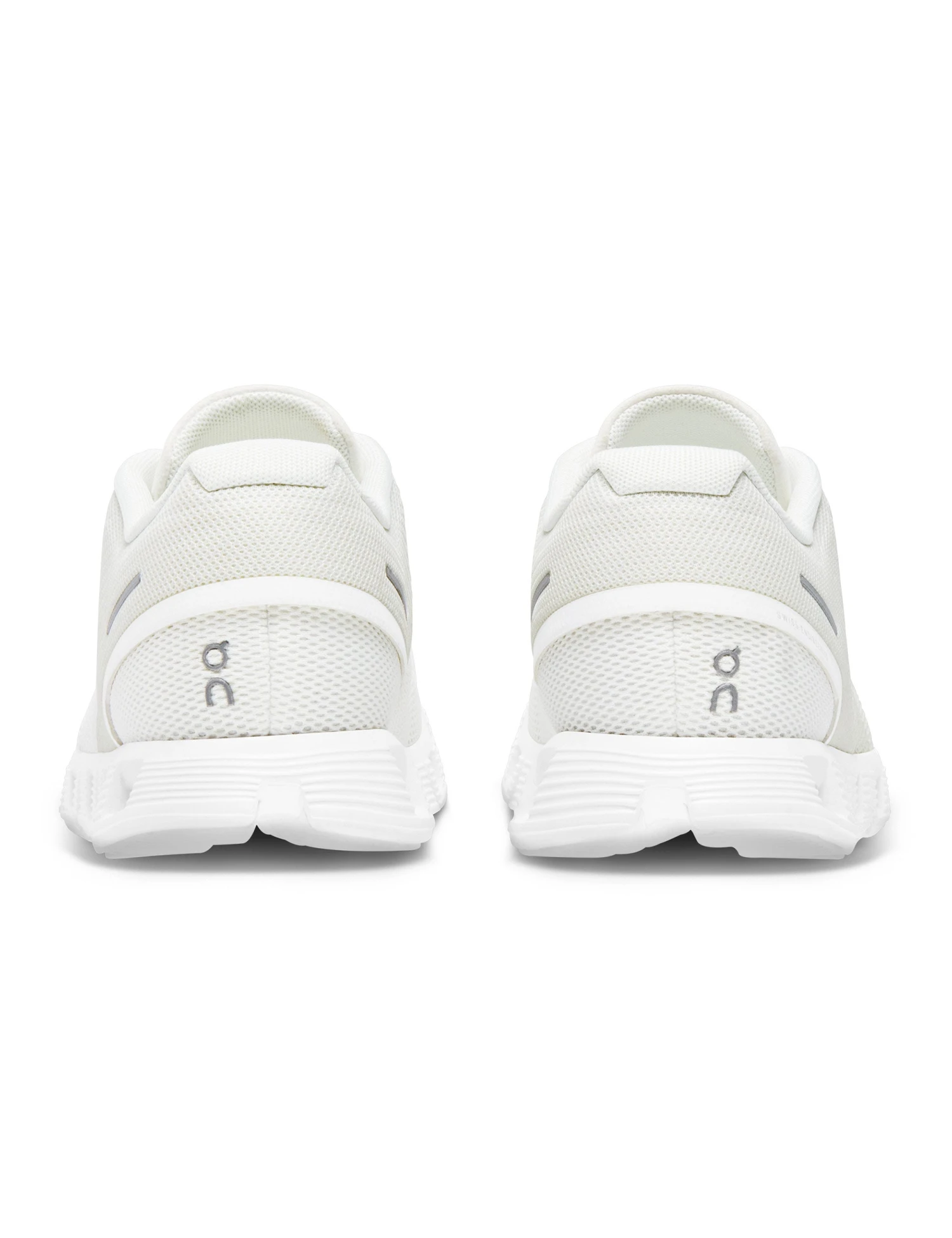 On Running Cloud 5 Undyed - White/White 9 On Running Cloud 5 Undyed - White/White - Image 7