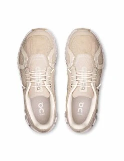 On Running Cloud 6 - Pearl/White -The Sports Edit Store on running shoes womens cloud 6 pearl white 3wf10060755 2