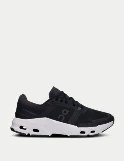 On Running Cloudpulse - High-Performance Training Shoes in Black/White