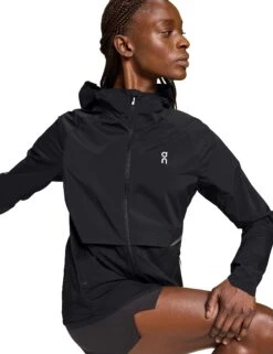 On Running Core Jacket - Black -The Sports Edit Store on running w core jacket black 1WE10410553 6