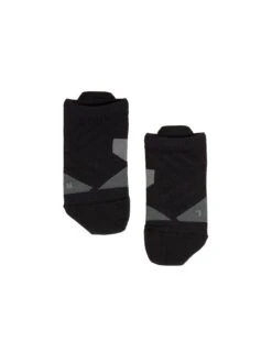 On Running Low Sock in Black/Shadow - Performance Running Essentials