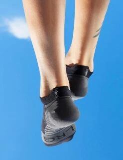 On Running Low Sock in Black/Shadow - Performance Running Essentials -The Sports Edit Store on running w low sock black shadow 2