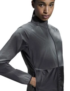 On Running Weather Jacket Lumos - Black -The Sports Edit Store on running w weather jacket lumos black 1we30280553 5