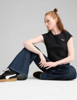 Puma Wardrobe Ess Ribbed Baby Tee - Black 8 Puma Wardrobe Ess Ribbed Baby Tee - Black -The Sports Edit Store puma wardrobe ess ribbed baby tee black 62976801 3