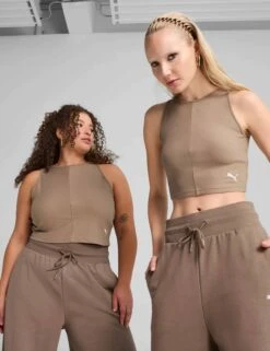 Puma Wardrobe Ess Ribbed Crop Top - Totally Taupe -The Sports Edit Store puma wardrobe ess ribbed crop top totally taupe 62976593 5