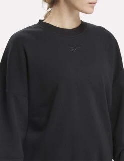 Reebok Lux Oversized Crew - Black -The Sports Edit Store reebok lux oversized crew black 100075359 4