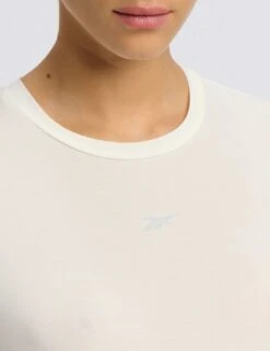 Reebok RBK-Chill Athletic T-Shirt - Chalk -The Sports Edit Store reebok rbk chill athletic t shirt chalk 100214671 3