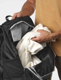 Salomon Trailblazer 10 - Compact 10L Lightweight Backpack -The Sports Edit Store salomon trailblazer 10 black alloy lc2182900 4