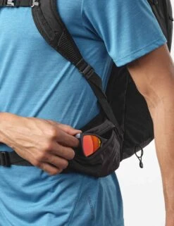 Salomon Trailblazer 20 Hiking & Urban Backpack - Black/Alloy -The Sports Edit Store salomon trailblazer 20 black alloy lc2182600 5