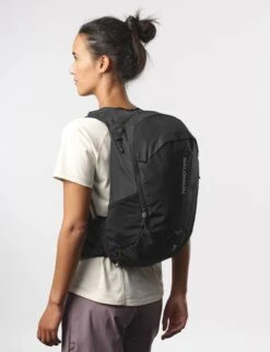 Salomon Trailblazer 20 Hiking & Urban Backpack - Black/Alloy -The Sports Edit Store salomon trailblazer 20 black alloy lc2182600 6