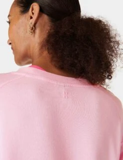 Sweaty Betty After Class Crop Sweatshirt - Chalk Pink -The Sports Edit Store sweaty betty after class crop sweatshirt chalk pink sb5622c 4