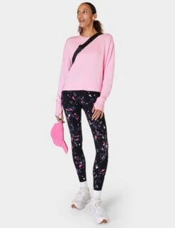 Sweaty Betty After Class Crop Sweatshirt - Chalk Pink -The Sports Edit Store sweaty betty after class crop sweatshirt chalk pink sb5622c 8