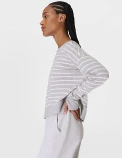 Sweaty Betty After Class Crop Sweatshirt - Lily White Light Grey Marl Stripe -The Sports Edit Store sweaty betty after class crop sweatshirt lily white light grey marl stripe sb5622c 4