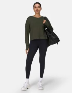 Sweaty Betty After Class Crop Sweatshirt - Nori Green 13 Sweaty Betty After Class Crop Sweatshirt - Nori Green -The Sports Edit Store sweaty betty after class crop sweatshirt nori green sb5622c 6