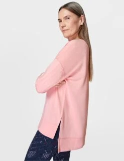 Sweaty Betty After Class Longline Sweatshirt in Soft Pink 10 Sweaty Betty After Class Longline Sweatshirt in Soft Pink -The Sports Edit Store sweaty betty after class longline sweatshirt soft pink sb8985 4