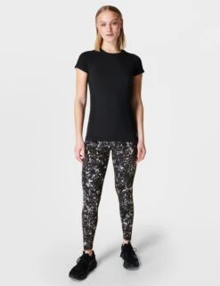 Sweaty Betty Athlete Seamless Gym T-Shirt - Black -The Sports Edit Store sweaty betty athlete seamless gym t shirt black sb6546 3