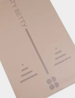 Sweaty Betty Balance Yoga Mat - Dusk Beige -The Sports Edit Store sweaty betty balance yoga mat dusk beige sb9861 5