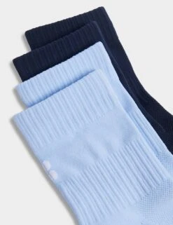 Sweaty Betty Crew Running Socks 2-Pack - Breeze Blue & Navy Blue -The Sports Edit Store sweaty betty crew running socks 2 pack breeze blue navy blue sb8122 2