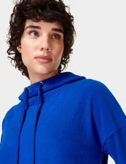 Sweaty Betty Escape Italian Fleece Hoody - Lightning Blue 8 Sweaty Betty Escape Italian Fleece Hoody - Lightning Blue -The Sports Edit Store sweaty betty escape italian fleece hoody lightning blue sb6426 3