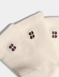 Sweaty Betty Essentials Crew Socks 3 Pack - Creme Beige -The Sports Edit Store sweaty betty essentials crew socks 3 pack creme beige sb10042 2