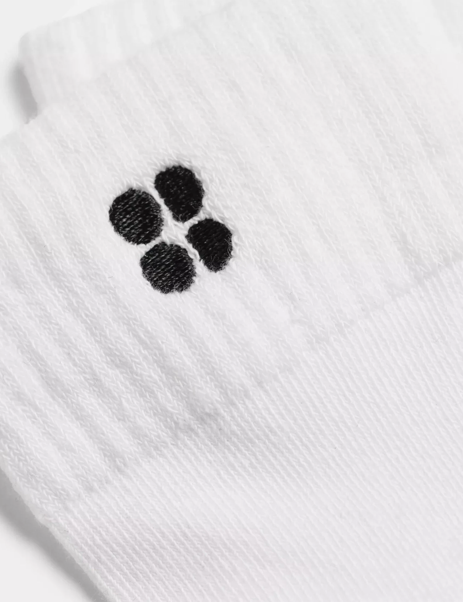 Sweaty Betty Essentials Mid Socks 3-Pack - White 4 Sweaty Betty Essentials Mid Socks 3-Pack - White - Image 2