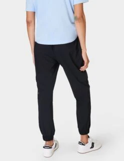 Sweaty Betty Explorer Cargo Pant - Black -The Sports Edit Store sweaty betty explorer cargo pant black sb9950 2
