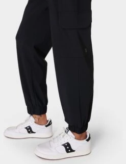Sweaty Betty Explorer Cargo Pant - Black -The Sports Edit Store sweaty betty explorer cargo pant black sb9950 4