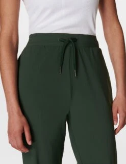 Sweaty Betty Explorer Side Stripe Trouser - Trek Green 10 Sweaty Betty Explorer Side Stripe Trouser - Trek Green -The Sports Edit Store sweaty betty explorer side stripe trouser trek green sb9785r 4