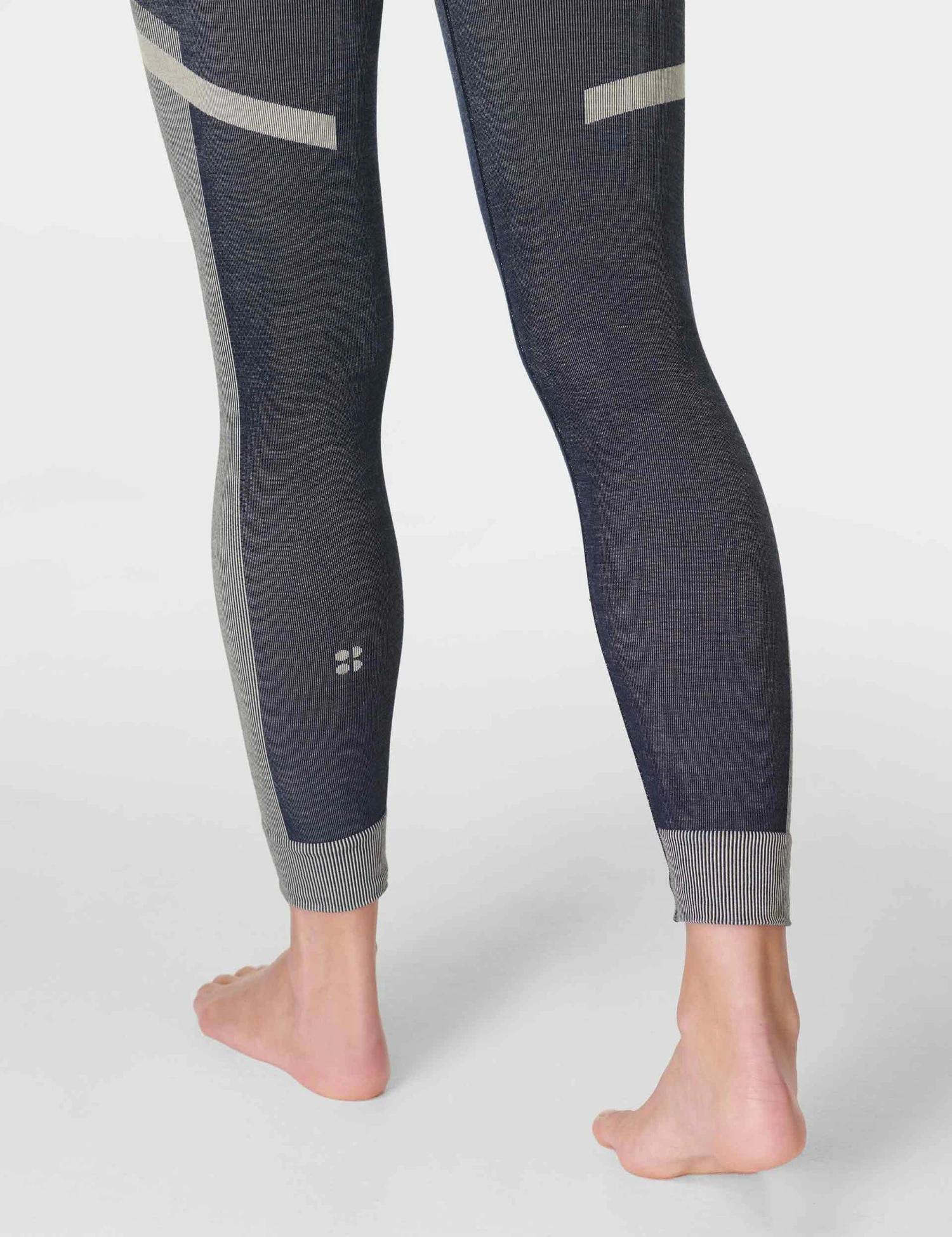 Sweaty Betty Modal Chevron Base Layer Legging - Navy Blue Studio White 6 Sweaty Betty Modal Chevron Base Layer Legging - Navy Blue Studio White - Image 4